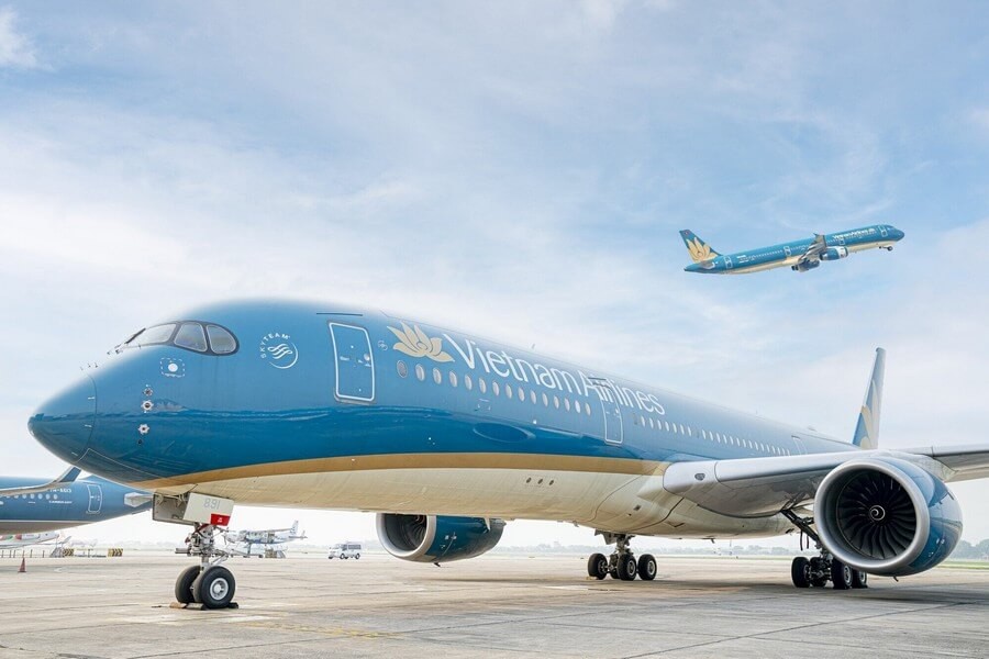 The flights are always ready to serve passengers arriving at Cat Bi Airport.