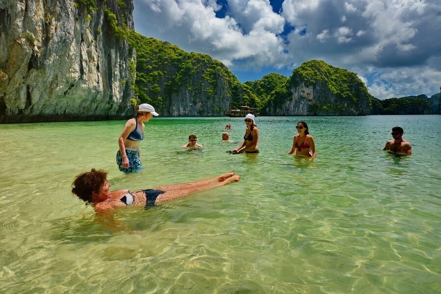 Swimming in Lan Ha Bay