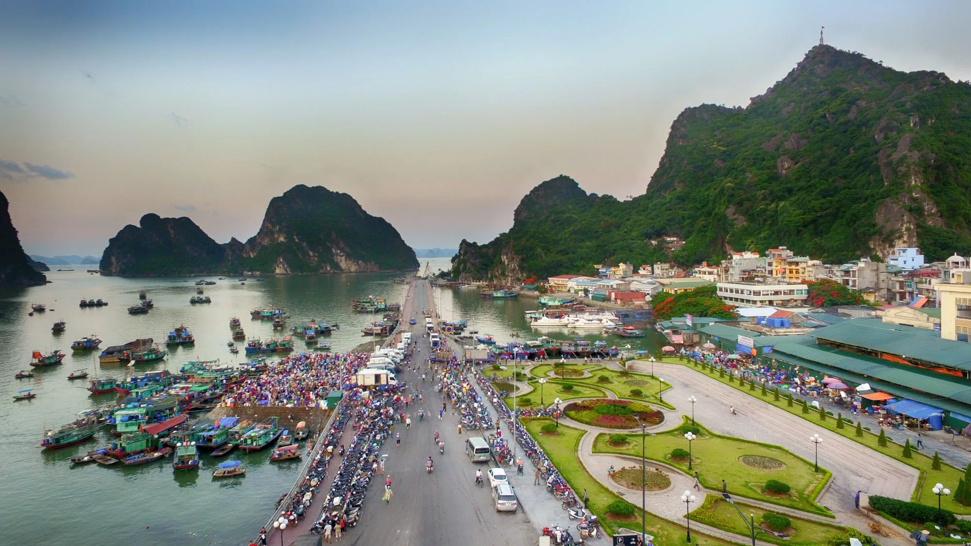 Đường bao biển Hòn Gai