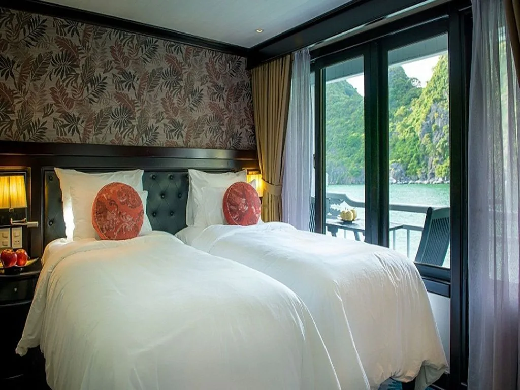Phòng twin trên du thuyền Paradise Luxury