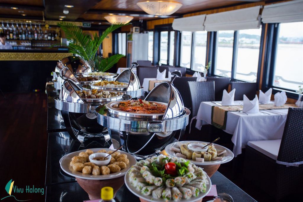 A buffet meal on Lan Ha Bay cruise 