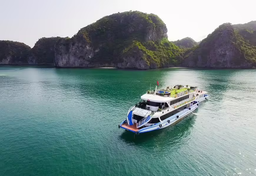 Tou 1 ngày Hạ Long tàu La Casta Daily