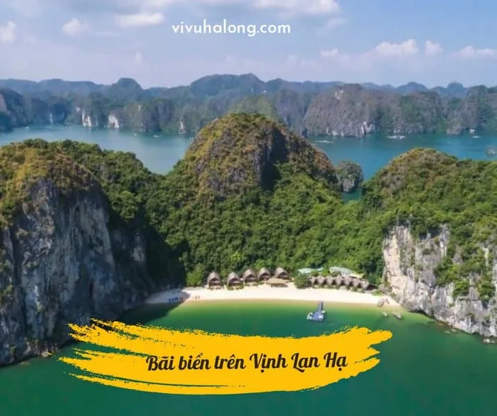Một bãi biển ẩn mình trên Vịnh Lan Hạ