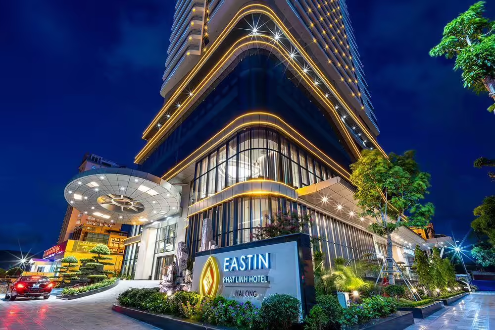 Khách sạn Eastin Phát Linh Hotel tại khu Marine Hạ Long
