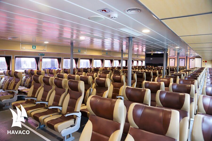 Nội thất bên trong tàu Tuần Châu Express