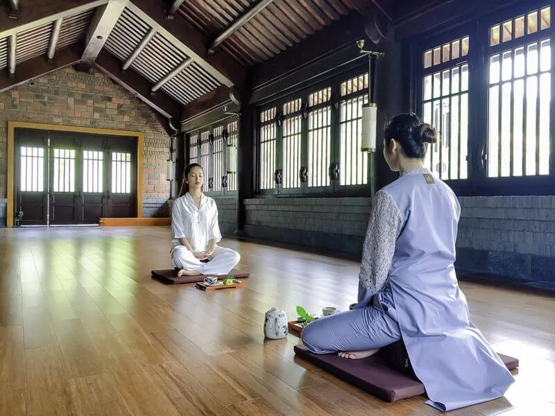Khám phá bản thân qua thiền định