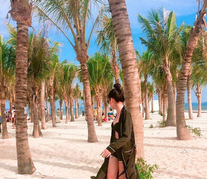 Top 5 bãi biển ở Hạ Long tuyệt đẹp cho kỳ nghỉ của bạn - Vivu Halong