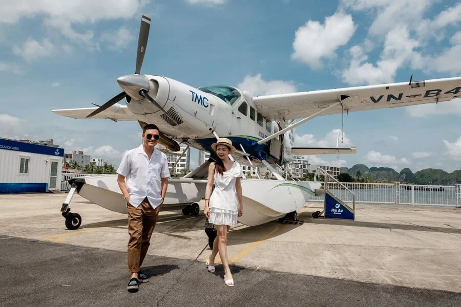 Trải nghiệm bay ngắm cảnh Hạ Long với thủy phi cơ