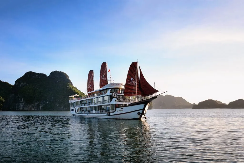Du thuyền Adela Boutique 18 phòng
