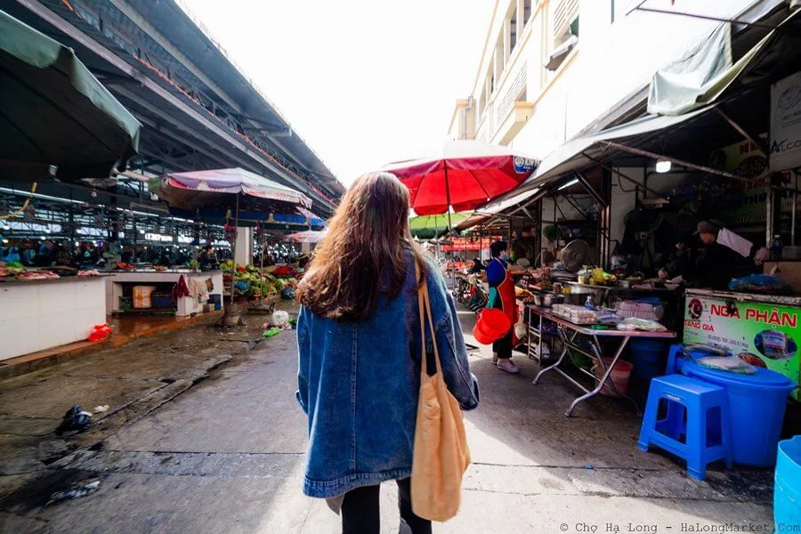 Chợ hải sản Hạ Long