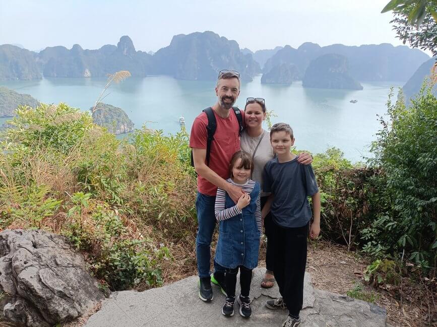 Guests taking memory on Halong Bay cruise tour