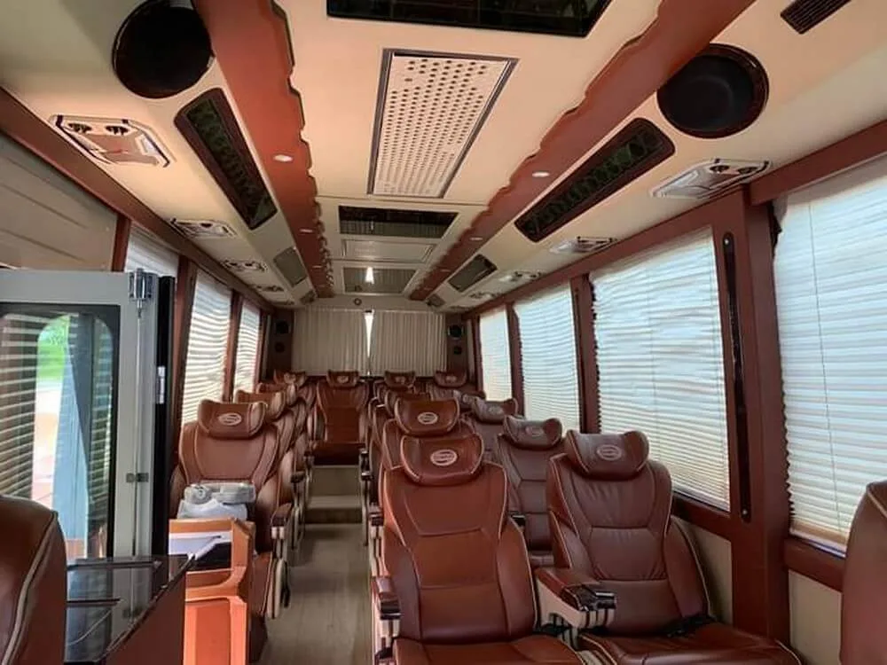 Limousine bus Halong Bay to Ninh Binh (16 seat)