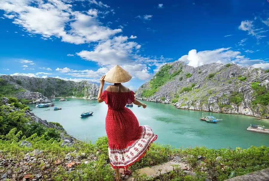 Cát Bà-Pearl Island of North Vietnam