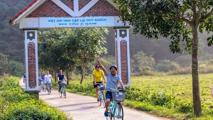 Cycling at the Viet Hai ancient fishing village