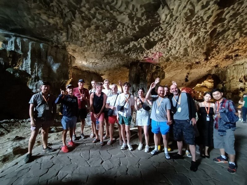 visit Sung Sot cave