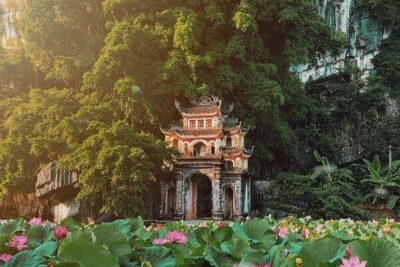 Bich Dong Pagoda Ninh Binh –  Review & Experience