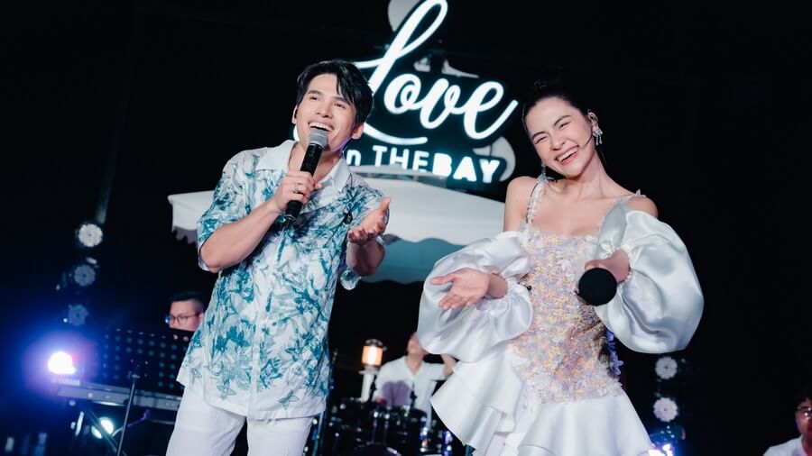 Show âm nhạc Love in the Bay trên du thuyền Ambassador