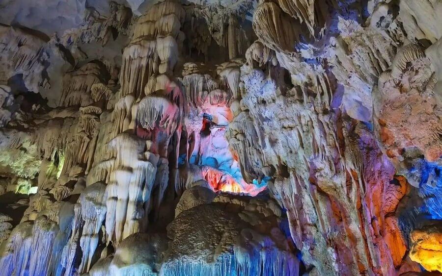 Thien Cung Cave