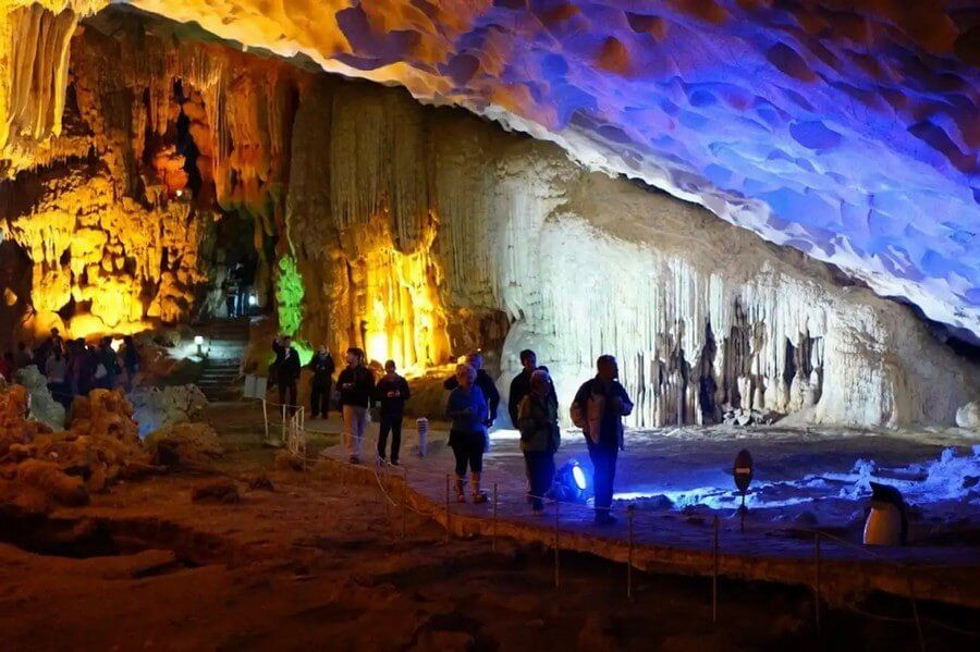 "Prepare meticulously for an enjoyable visit to Thien Cung cave