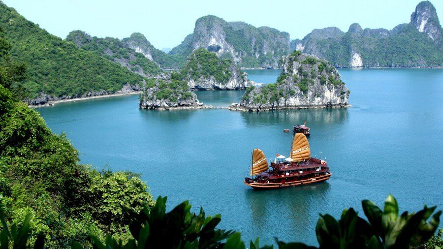 Hạ Long Bay - a UNESCO-recognized World Natural Heritage site.