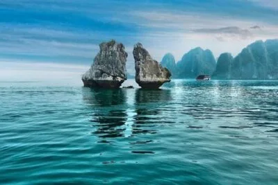 Fighting Cock Rock Islet – The symbol of Halong Bay