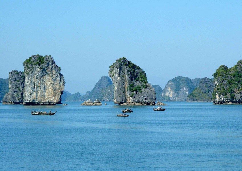 All Halong Bay sightseeing routes pass through Fighting Cock Rock Islet