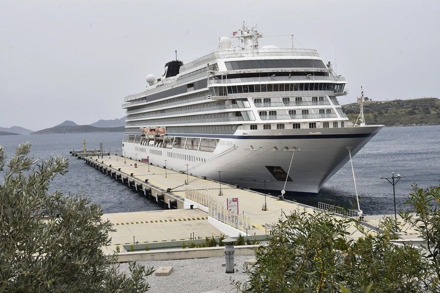 #2 Cảng Du thuyền Quốc tế ở Hạ Long 11 Du thuyền 5 sao Viking Orion