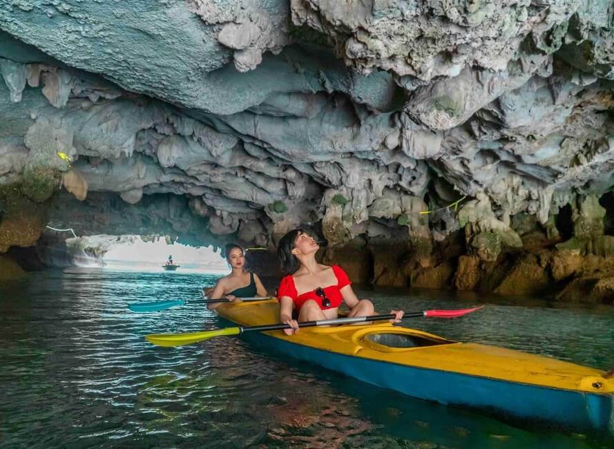 Kayaking in Dark and Bright cave - Lan Ha Bay