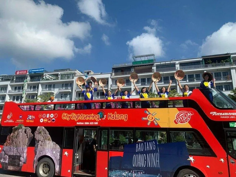 xe bus 2 tang Hạ Long