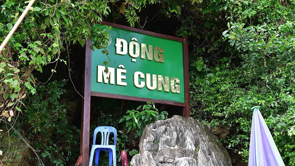 Động Mê Cung cửa động