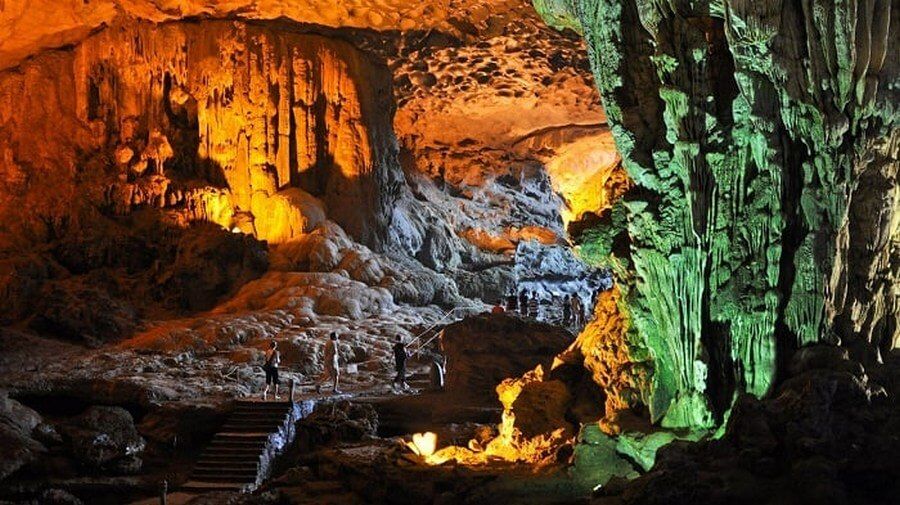 Động Thiên Cung: Hang động đẹp nhất Vịnh Hạ Long - Vivu Halong