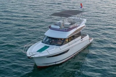 Siêu du thuyền cá nhân Velasco 43F Vịnh Hạ Long- Cho kỳ nghỉ đẳng cấp