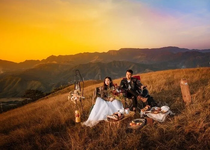 Đồi Bình Hương Quảng Ninh mùa cỏ cháy