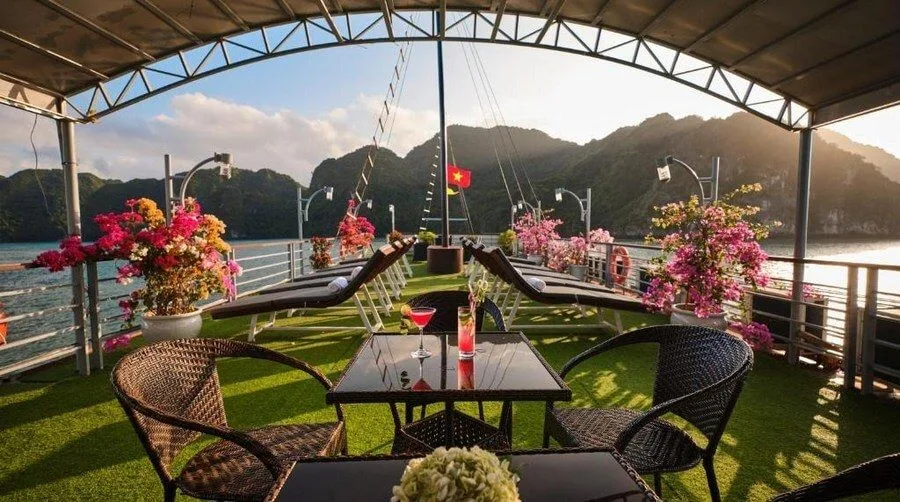 Du thuyền Lavender cruise
