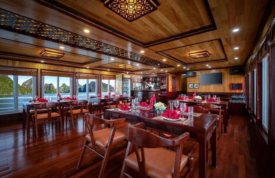 Du thuyền Lavender cruise