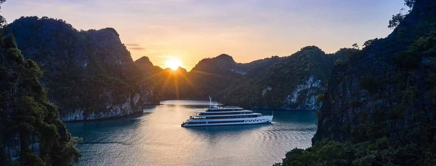 Aime’e Cruises – 29 Luxury Suites with Ocean View Bathtubs