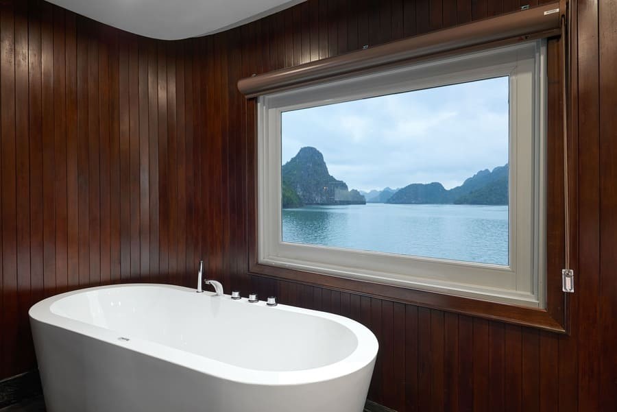 20. Captain View Bathroom