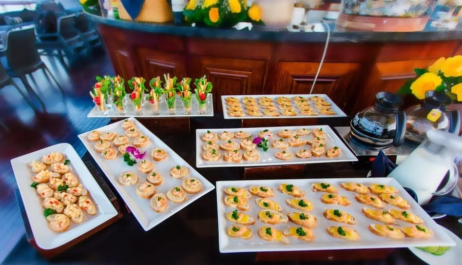 35. Canape On Sundeck