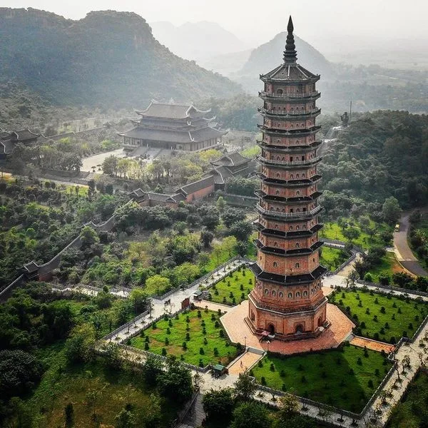 Tour Bái Đính - Tràng An - Hang Múa 1 ngày