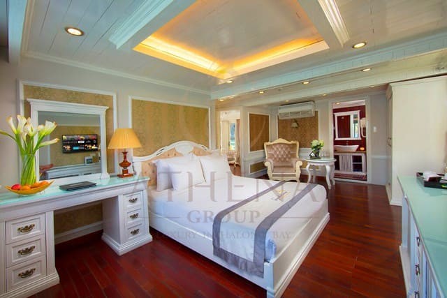 Elegant Family Suite 1