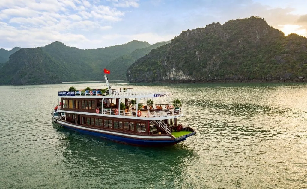 Tour Lan Hạ 7 tiếng 4