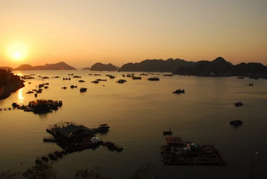 Hoang Hon Vinh Lan Ha