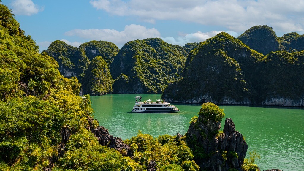 Iris Cruise Ha Long (10)