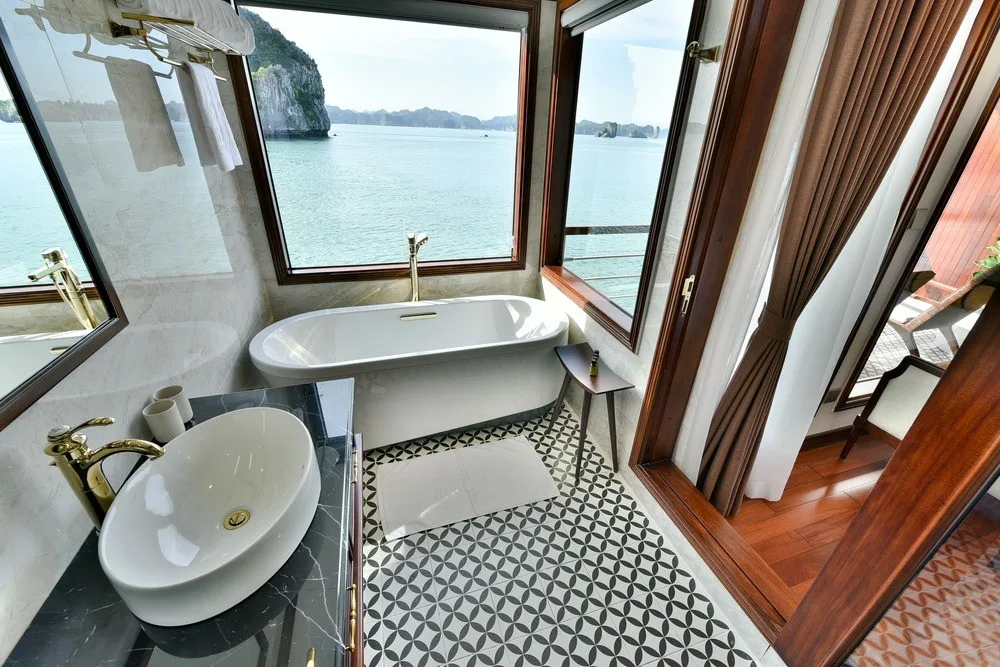 Ocean & Delta Suites 4