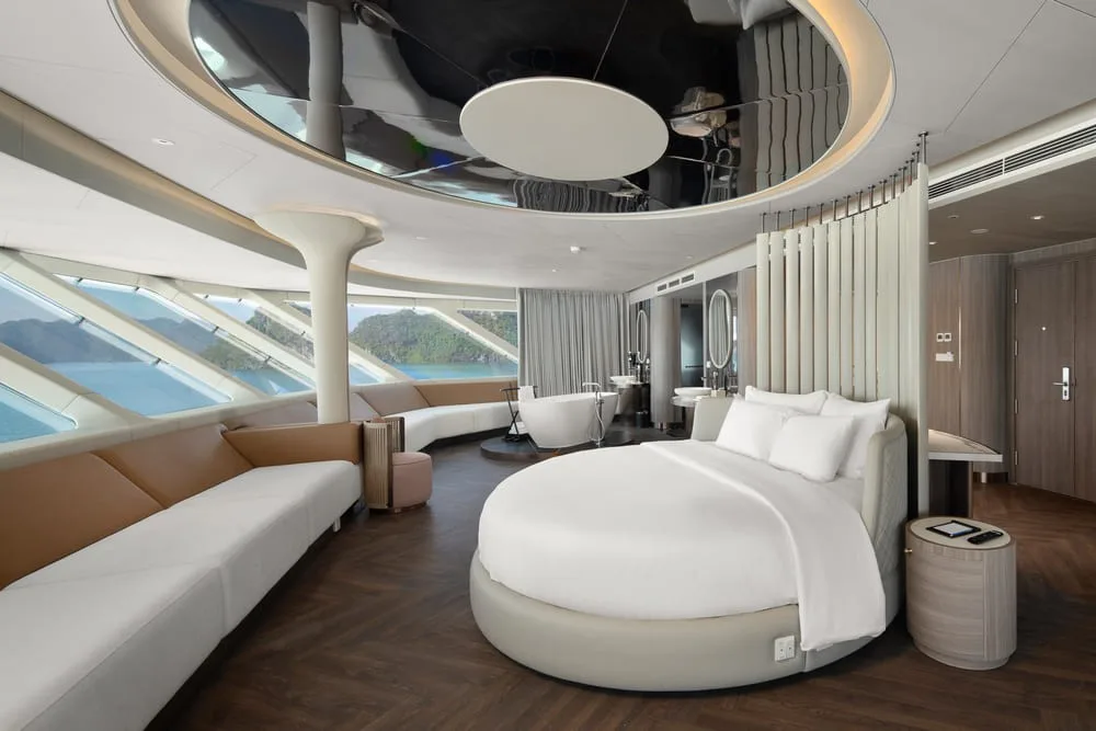 Oceania Suite 03