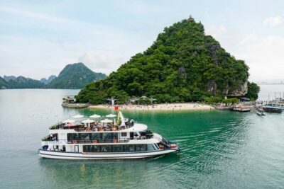 Pamela Cruise (99 guests), Halong Bay 7 Hour Tour