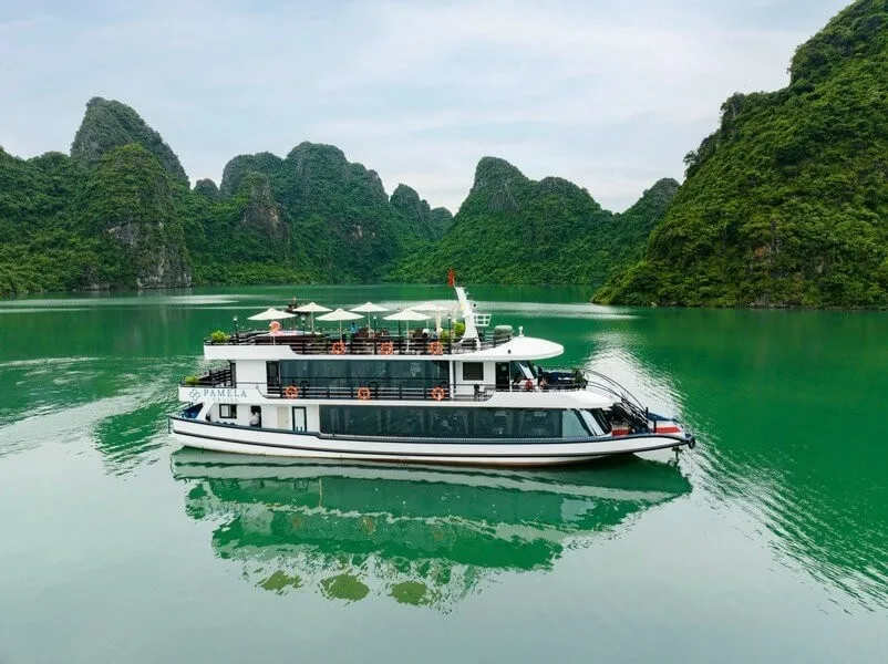 Pamela Cruise Halong Bay 12