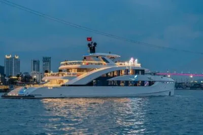 Vé ăn tối Du thuyền Saquila Yacht (150 khách) 