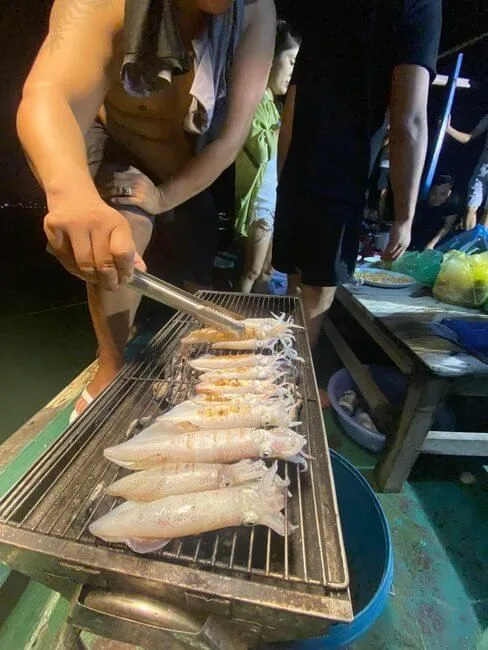 Tour Tau Cau Muc Ha Long 4