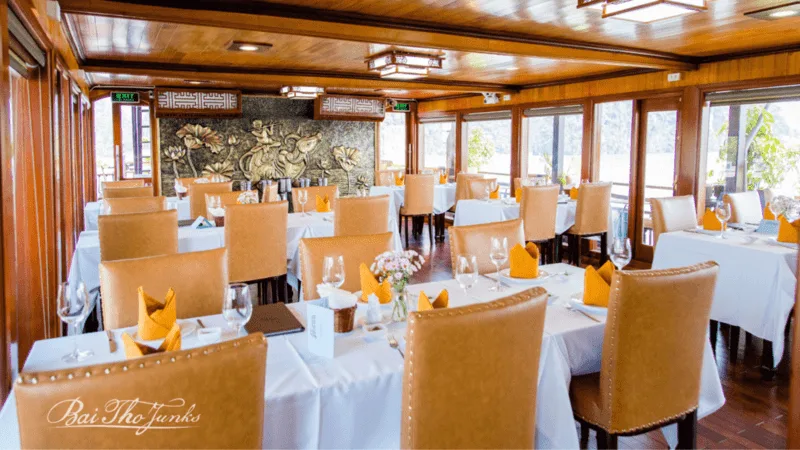 Victory Cruise Restaurant (2)